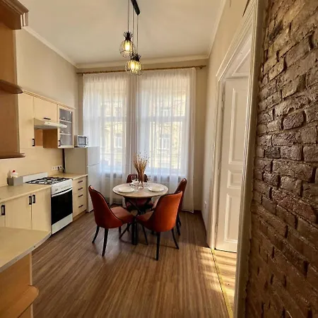 Demar Caramel Apartment